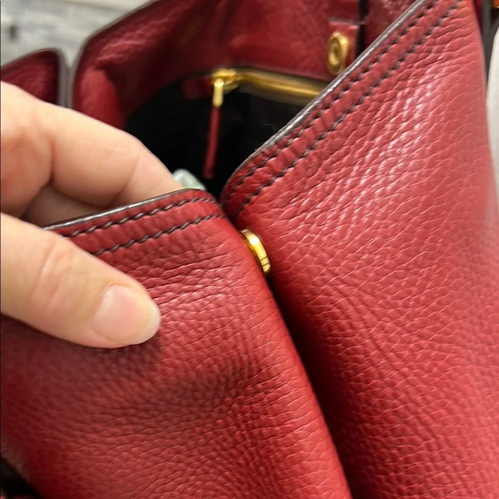 Prada Red pebble Leather Women's Bag with authentic dust bag - Picture 7 of 12